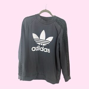 Adidas Sweatshirt with lace arms and white Logo size XL